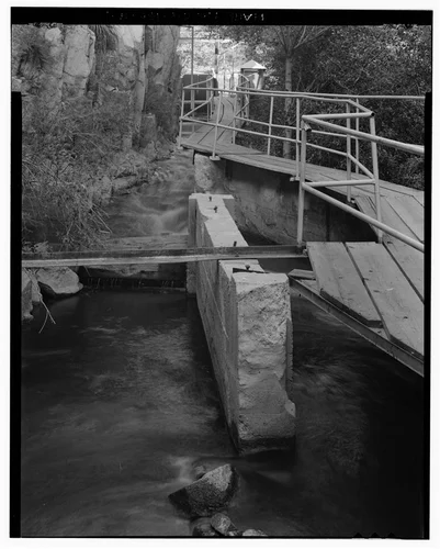  QUARRIED CHANNEL AND PLANK WALK, LOOKING NORTH TOWARD FISH SCREEN. - Santa Ana River Hydroelectric System, Flume & Tunnel below Fish Screen, Redlands, San Bernardino County, CA
