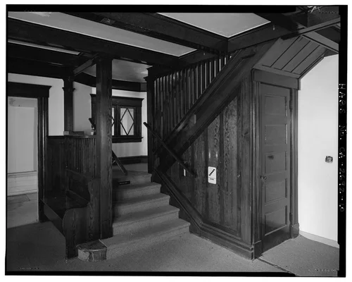 Interior 1st floor sidewell detail view, facing northeast. - Benjamin Rockhold House, 4220 Lemon Street, Riverside, Riverside County, CA