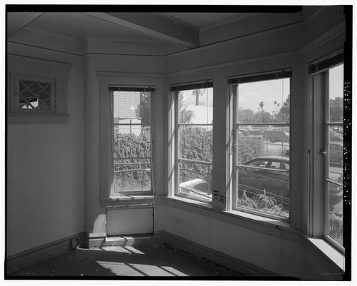 Interior 1st floor south room detail view, facing southeast. - Benjamin Rockhold House, 4220 Lemon Street, Riverside, Riverside County, CA