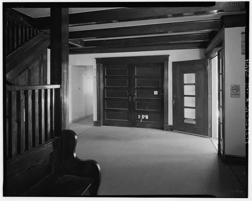Interior 1st floor entry detail view, facing southeast. - Benjamin Rockhold House, 4220 Lemon Street, Riverside, Riverside County, CA