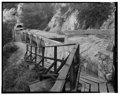  LAST FLUME AND TUNNEL SECTION BEFORE SAR-3 FOREBAY. VIEW TO NORTHEAST. - Santa Ana River Hydroelectric System, Warm Springs Canyon-SAR-3 Flumes, Redlands, San Bernardino County, CA
