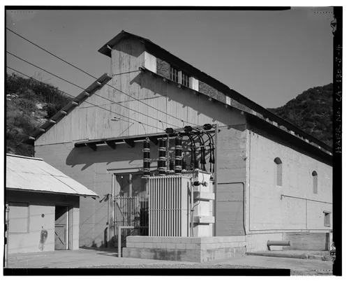  NORTHWEST ELEVATION, LOOKING EAST. - Santa Ana River Hydroelectric System, SAR-1 Powerhouse, Redlands, San Bernardino County, CA