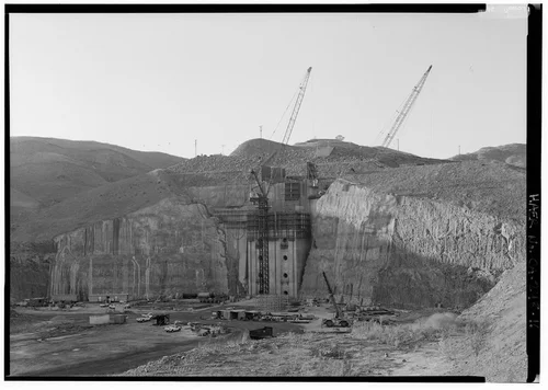  INLET-OUTLET STRUCTURE NEAR WEST DAM, LOOKING NORTHWEST.  - Eastside Reservoir, Diamond & Domenigoni Valleys, southwest of Hemet, Hemet, Riverside County, CA
