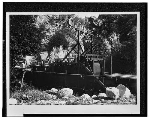  FISH SCREEN AT HEADWORKS. SCE negative no. 2868, October 29, 1914. Photograph by G. Haven Bishop. - Santa Ana River Hydroelectric System, Revolving Fish Screen, Redlands, San Bernardino County, CA