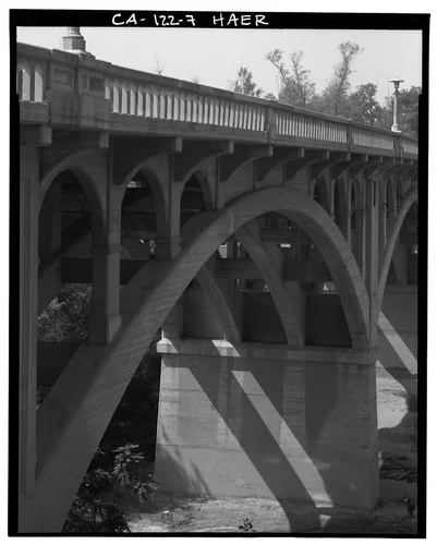  VIEW OF ARCHED RIBS AND PIERS BELOW DECK ON EAST ELEVATION - Victoria Bridge, Spanning Tequesquite Arroyo, Riverside, Riverside County, CA