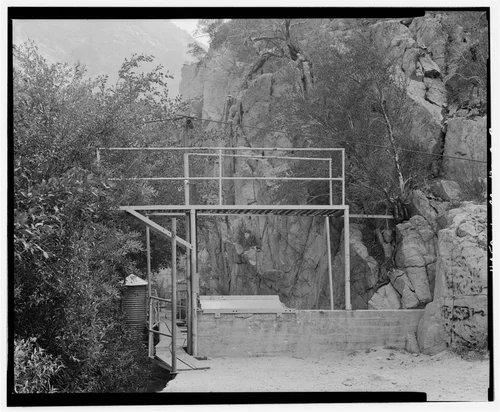  CABLE CAR TERMINAL PLATFORM IMMEDIATELY UPSTREAM FROM REVOLVING FISH SCREEN, LOOKING SOUTH. - Santa Ana River Hydroelectric System, Pipeline to Fish Screen, Redlands, San Bernardino County, CA