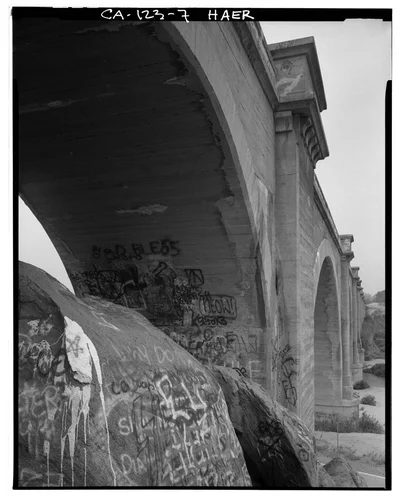  VIEW OF ARCHES AND GRAFFITI ON NORTH ELEVATION OF BRIDGE - Union Pacific Railroad Bridge, Spanning Santa Anna River, west of Riverside, Riverside, Riverside County, CA