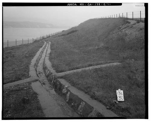  DETAIL, ROCK AND CONCRETE DRAINAGE DITCH ON SPILLWAY ABUTMENT. - Prado Dam, Spillway, Santa Ana River near junction of State Highways 71 & 91, Corona, Riverside County, CA