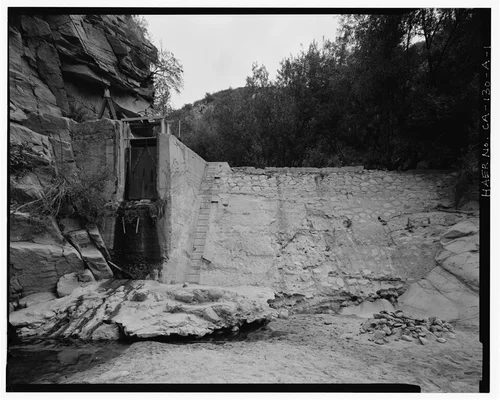  FRONT, SANTA ANA RIVER DIVERSION DAM. VIEW TO EAST. - Santa Ana River Hydroelectric System, Santa Ana River Diversion Dam, Redlands, San Bernardino County, CA