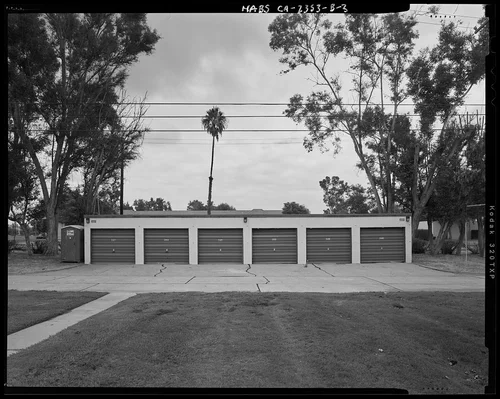 VIEW SHOWING WEST SIDE OF BUILDING 257 (FAÇADE), CAMERA FACING EAST - March Air Force Base, March Field, Garage, East side of L Street north of X Street, Moreno Valley, Riverside County, CA