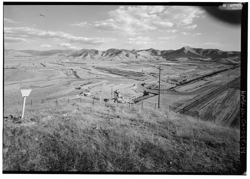  VIEW OF AREA TO BE INUNDATED FOR EASTSIDE RESERVOIR, LOOKING SOUTHEAST FROM OBSERVATORY HILL AT NORTH END OF WEST DAM.  - Eastside Reservoir, Diamond & Domenigoni Valleys, southwest of Hemet, Hemet, Riverside County, CA
