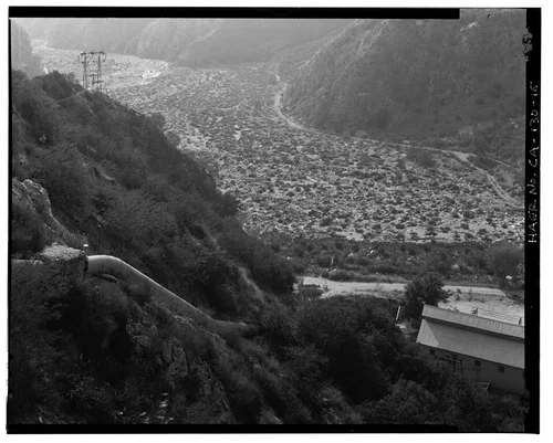  FOREBAY OVERFLOW PIPE, SAR-2. VIEW TO SOUTHWEST. - Santa Ana River Hydroelectric System, Redlands, San Bernardino County, CA