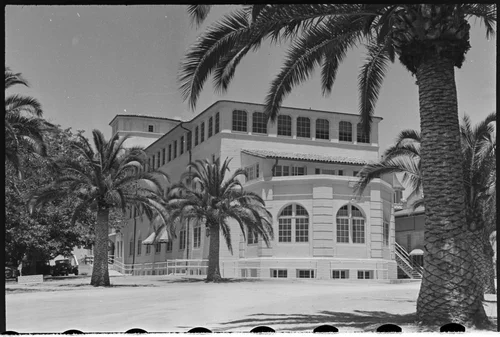 East Wing, Riverside General Hospital, Riverside