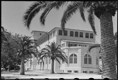 East Wing, Riverside General Hospital, Riverside