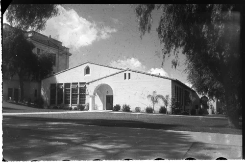 Corona Junior High School, Corona