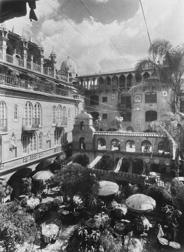 Spanish Patio, Mission Inn, Riverside, California