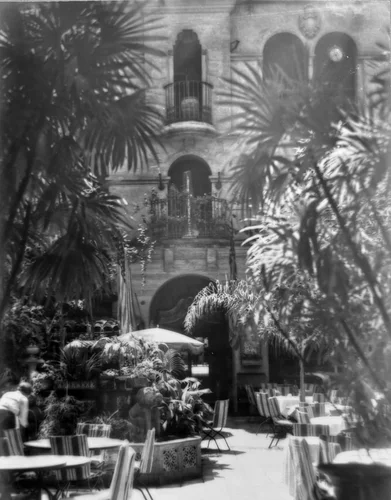 Spanish Patio, Mission Inn, Riverside, California