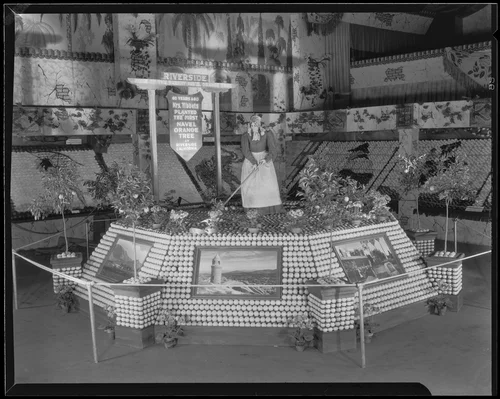 Riverside display at the National Orange Show, San Bernarndino, 1933
