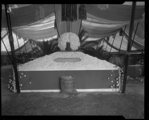 Acala Cotton Growers Association of Coachella Valley exhibit at the Southern California Fair, Riverside, 1926