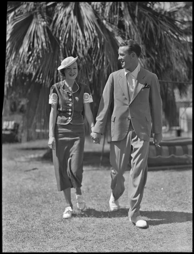 Evelune Hall and her fiance Allister MacIver Campbell, Palm Springs, 1936