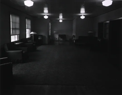 U.S. Naval Hospital, Corona, CA: Lounge in W.A.V.E.'s quarters