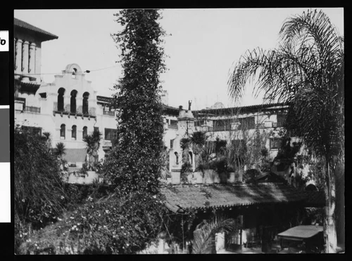 Frank Miller's Glenwood Mission Inn in Riverside, ca.1910