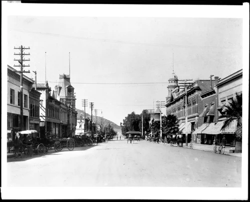 View of Eighth Street in Riverside looking west, ca.1905