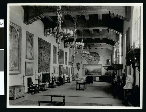 Riverside's Glenwood Mission Inn galleria, ca.1933