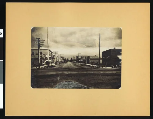 Unidentified street in Upland, ca.1905
