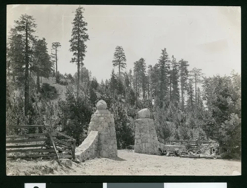 Driveway in South Park, Redlands, California, ca.1900