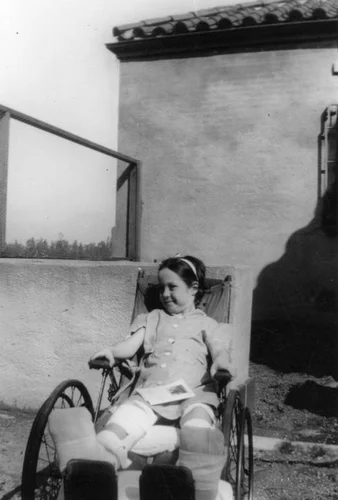 Girl at Casa Colina