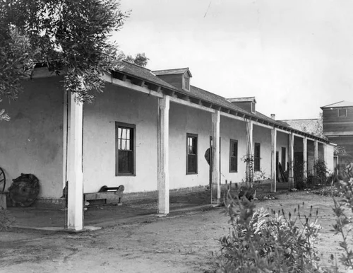 Slaughter adobe, Chino