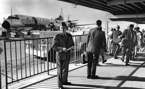 Passenger airlines
