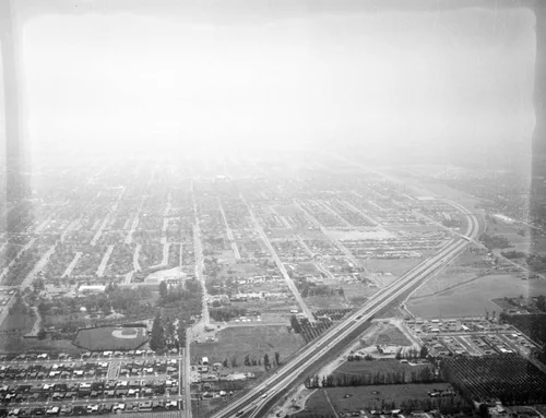 Ontario, 4th Street and Grove Avenue, looking west