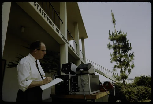 EDGAR STEPHENS, PROFESSOR OF ENVIRONMENTAL SCIENCE AT STATEWIDE AIR POLLUTION RESEARCH CENTER, USING AN OPTICAL PARTICLE COUNTER