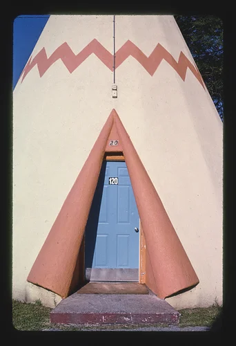 Wigwam Village #7, Rialto, California